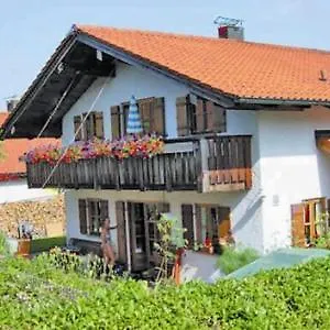 Schelhas Apartment